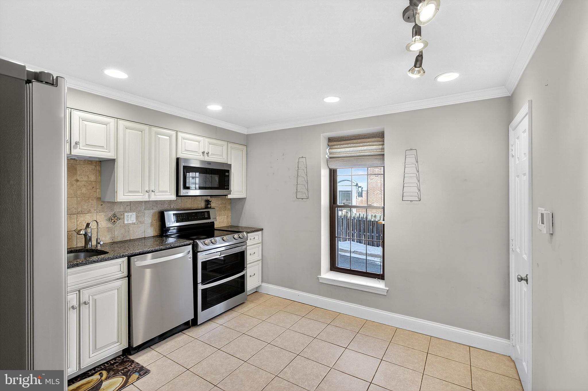 GREENLEAF - Residential