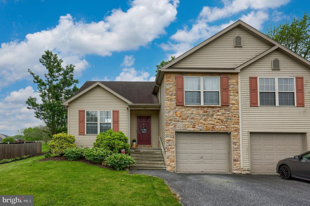 Photo of 567 N STATE ST, EPHRATA, PA 17522 (MLS # PALA2035074)