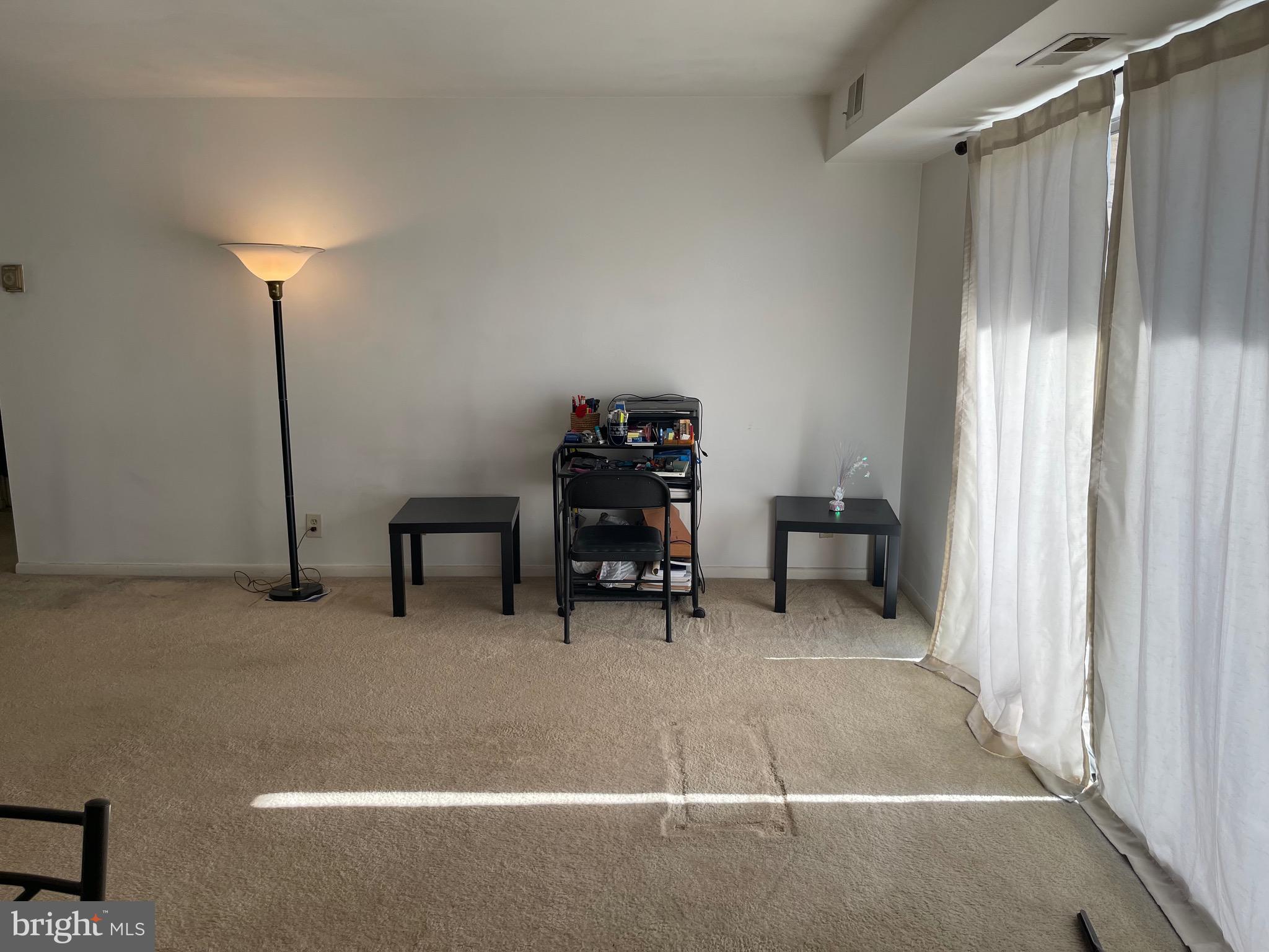 12001#207 OLD COLUMBIA PIKE 207