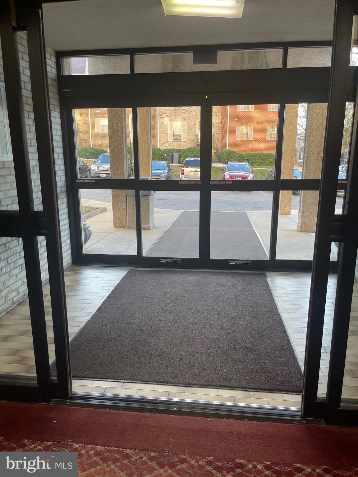 12001#207 OLD COLUMBIA PIKE 207