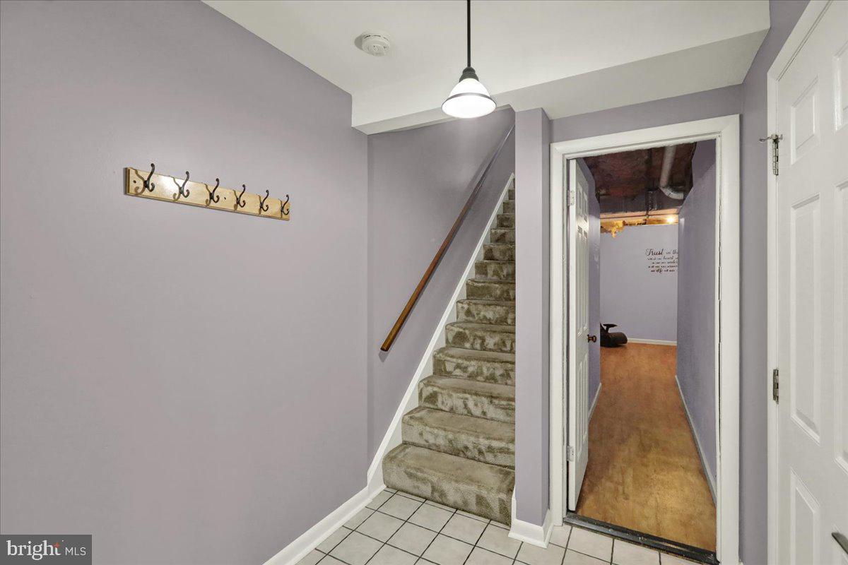 341 WINDGATE COURT