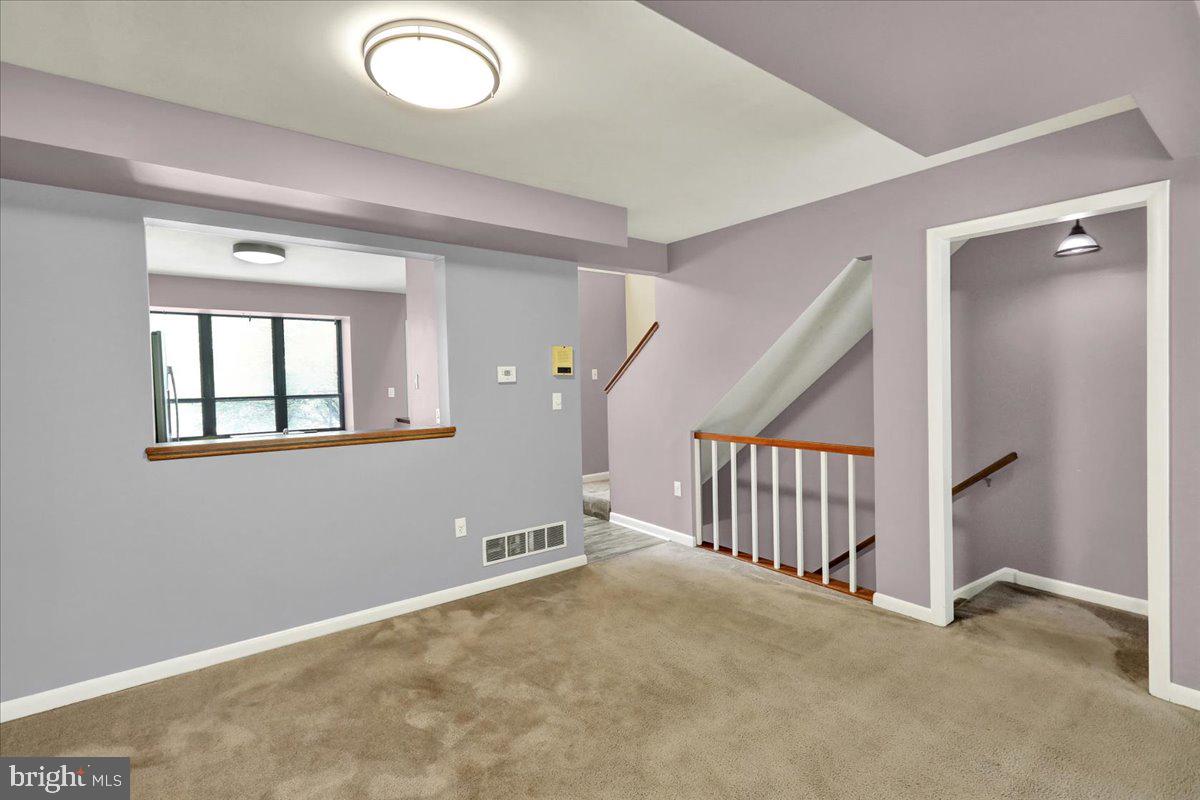 341 WINDGATE COURT