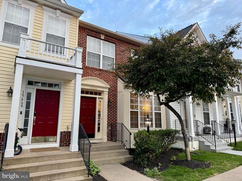 Photo of 15666 William Bayliss Court, WOODBRIDGE, VA 22191 (MLS # VAPW2120744)