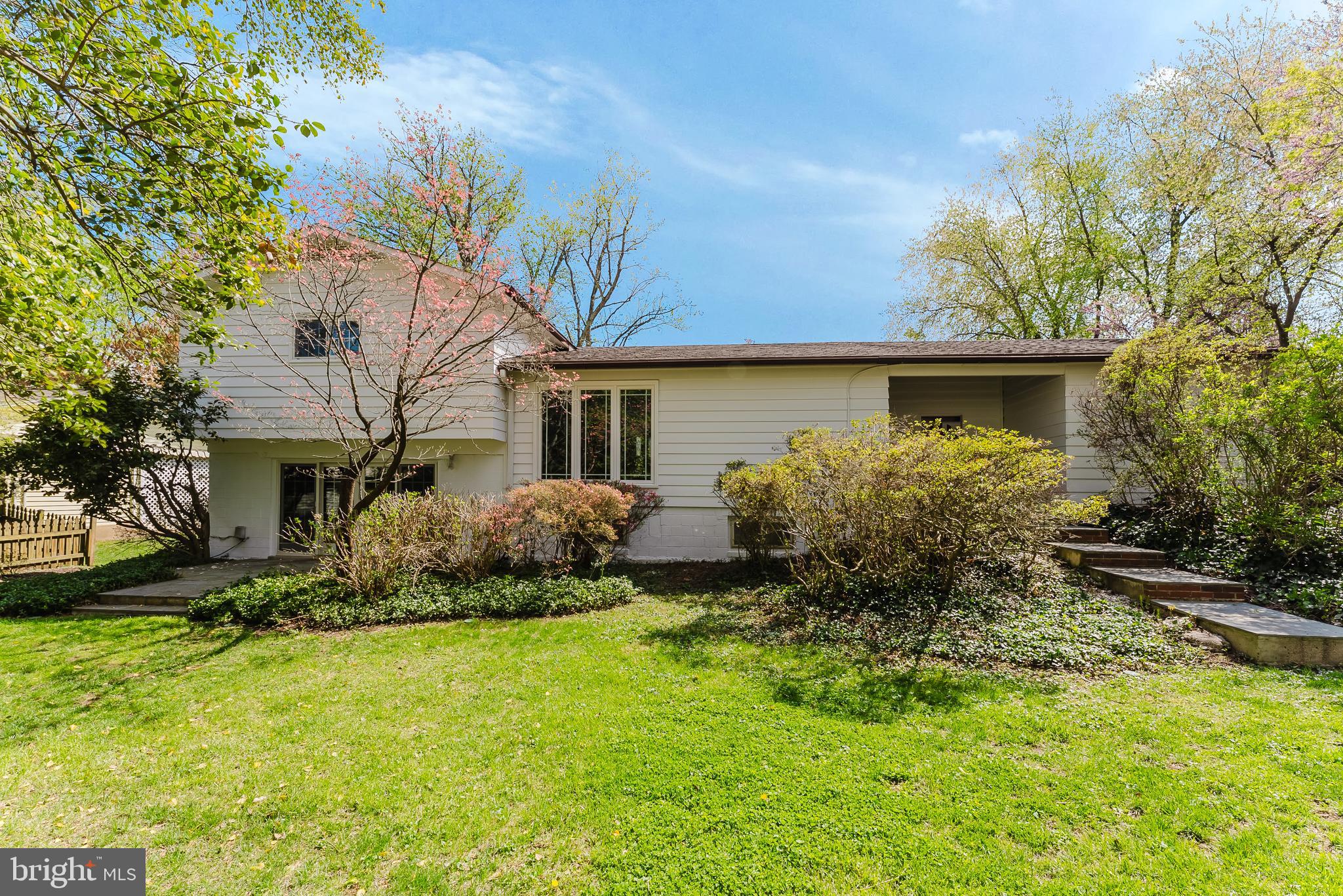 CANTERBURY WOODS - Residential