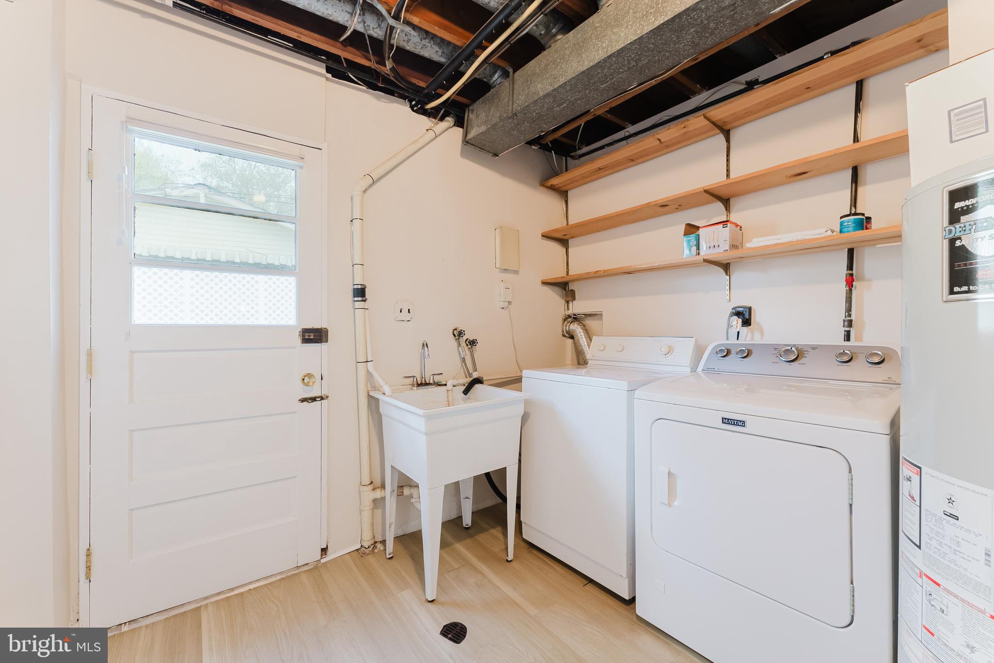 CANTERBURY WOODS - Residential