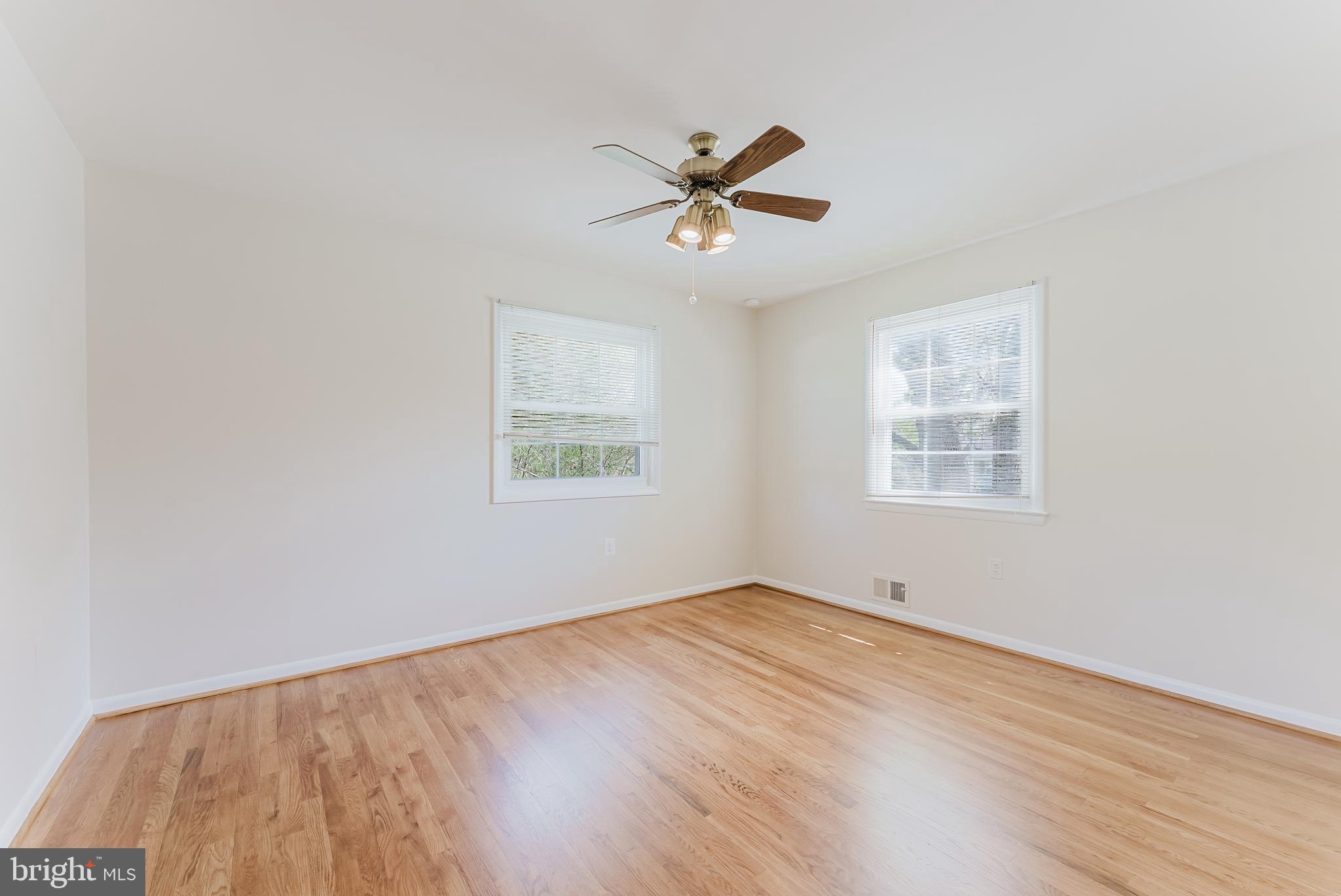 CANTERBURY WOODS - Residential