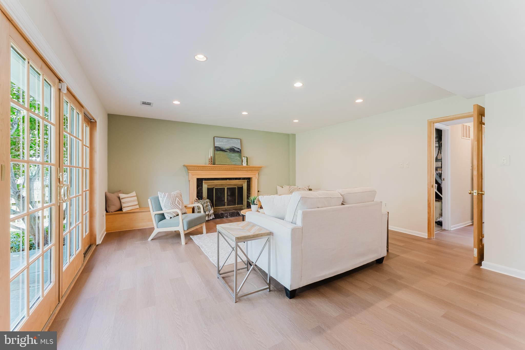 CANTERBURY WOODS - Residential