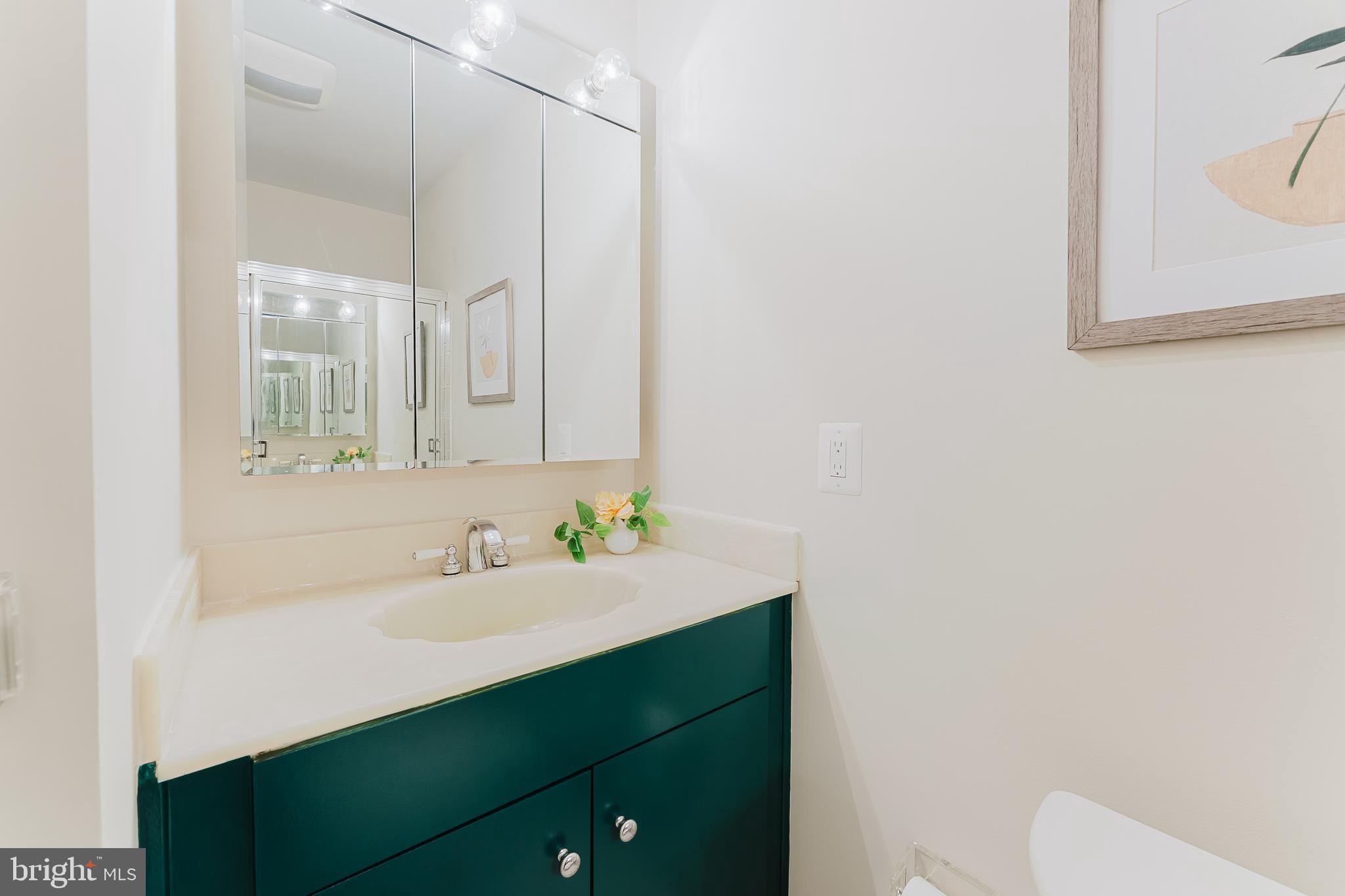 CANTERBURY WOODS - Residential