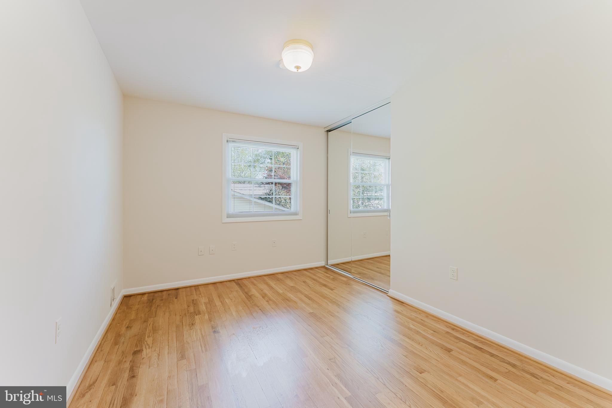 CANTERBURY WOODS - Residential