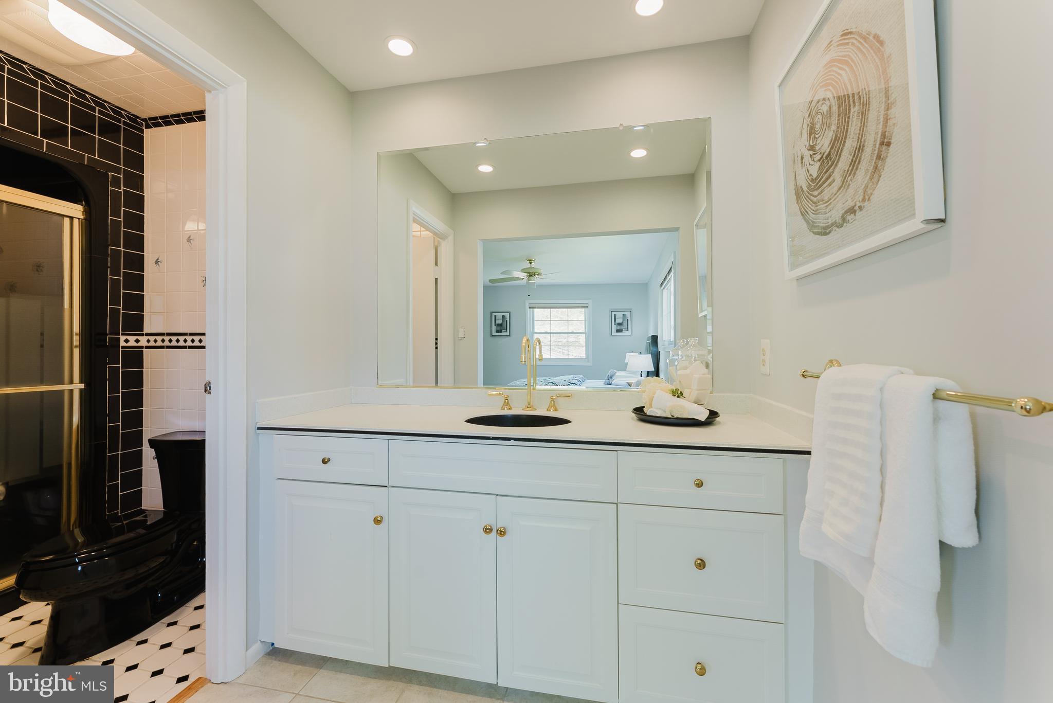 CANTERBURY WOODS - Residential