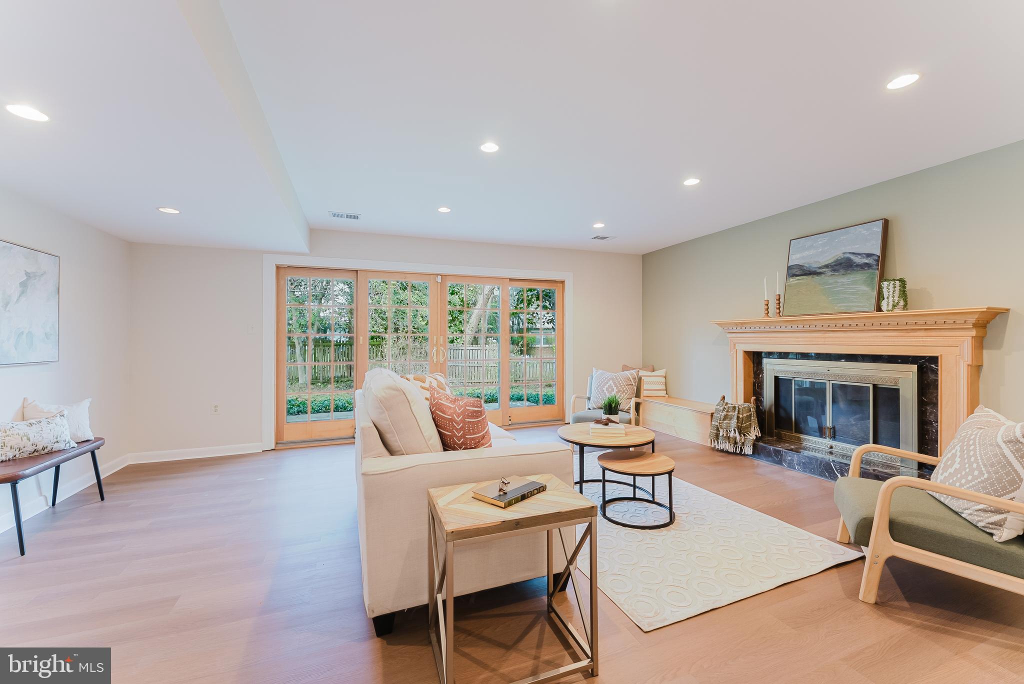 CANTERBURY WOODS - Residential