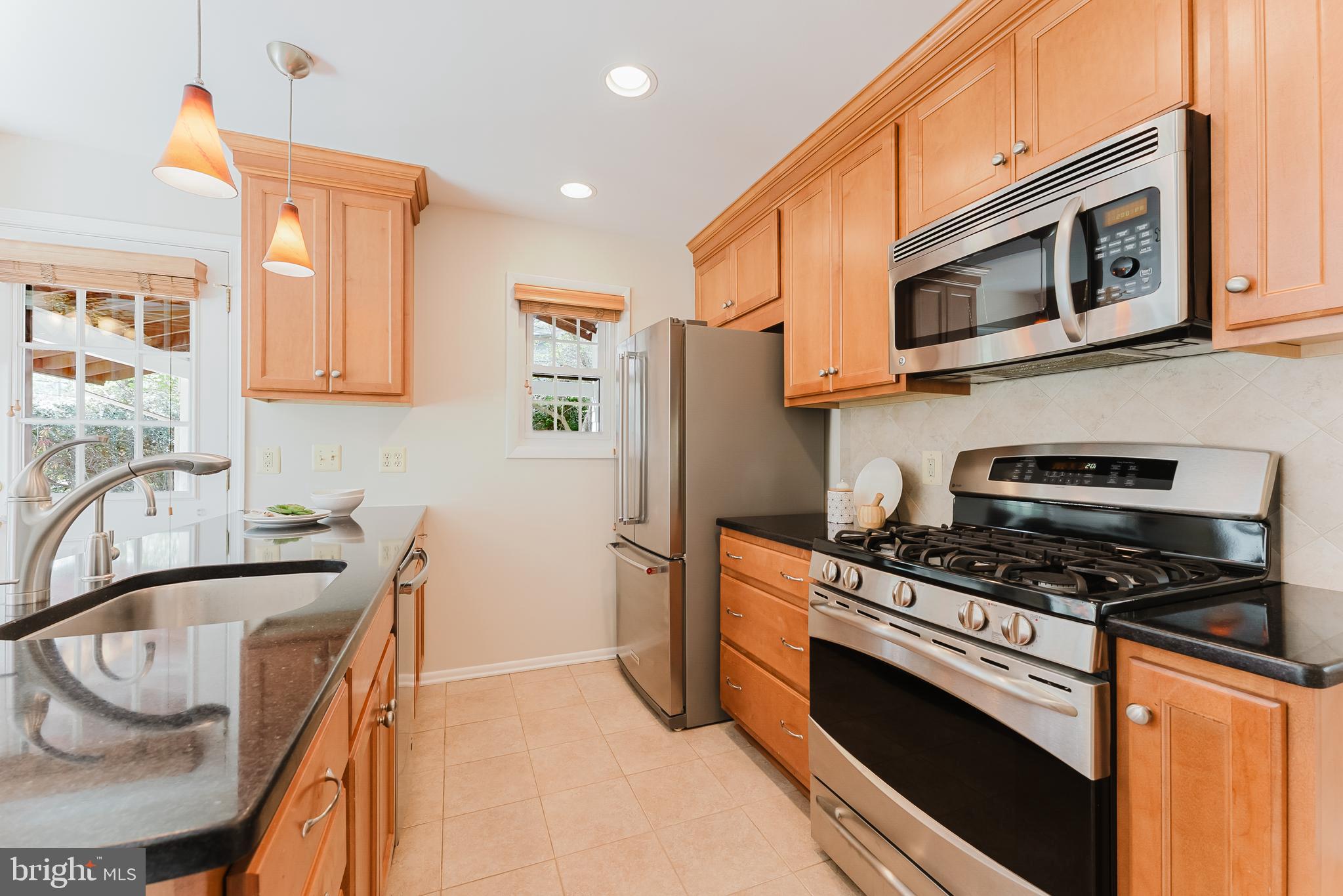 CANTERBURY WOODS - Residential