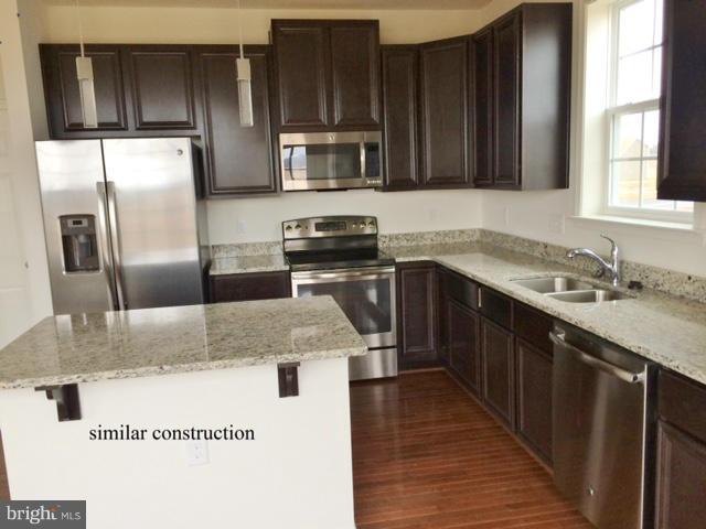 MORNING DOVE ESTATES - Residential