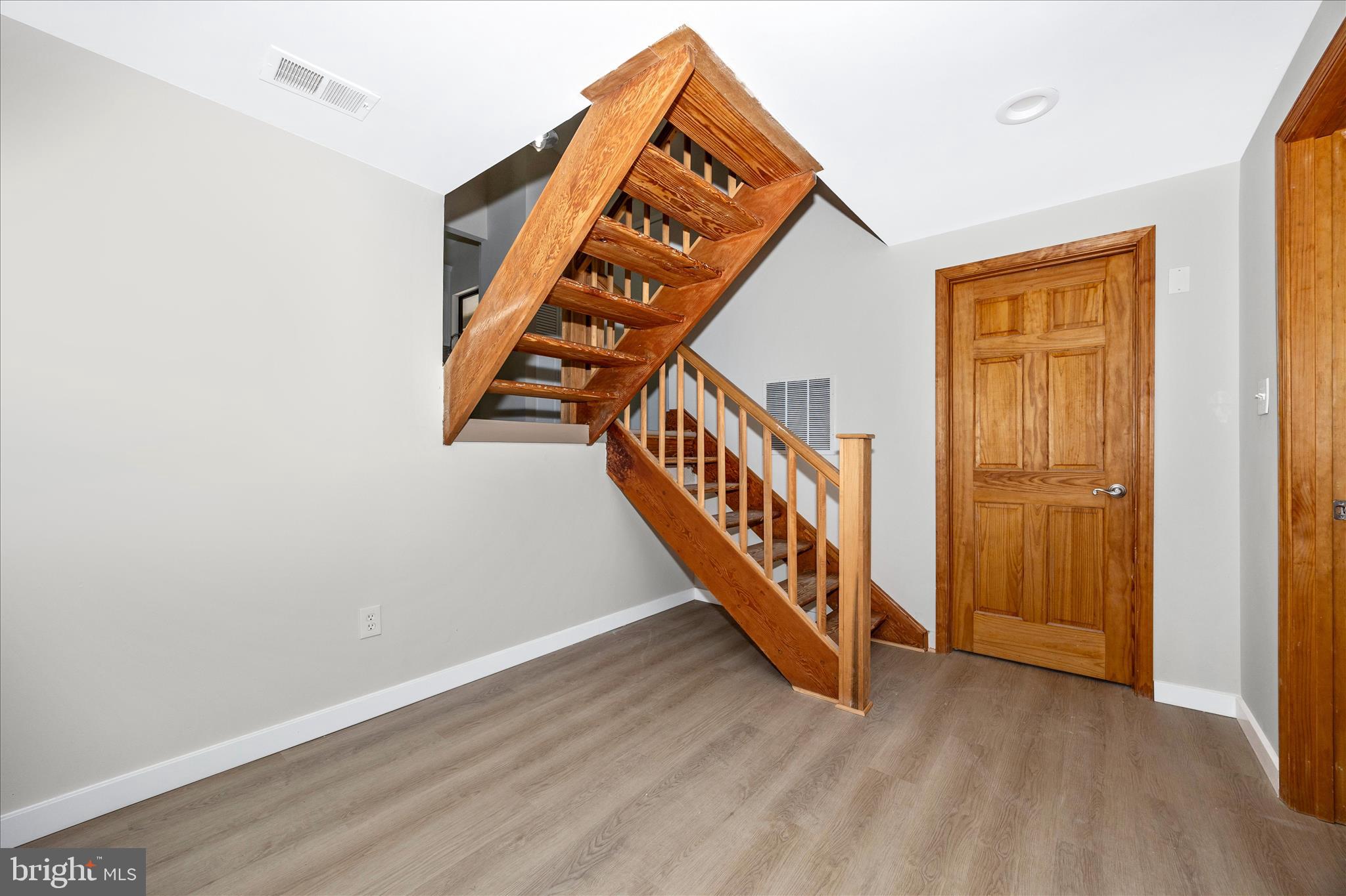 MONTGOMERY VILLAGE - Residential