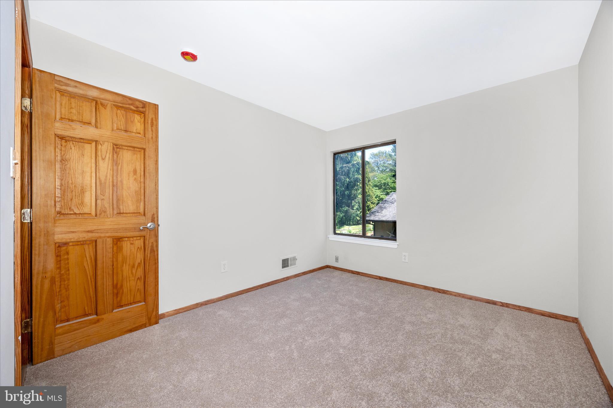 MONTGOMERY VILLAGE - Residential