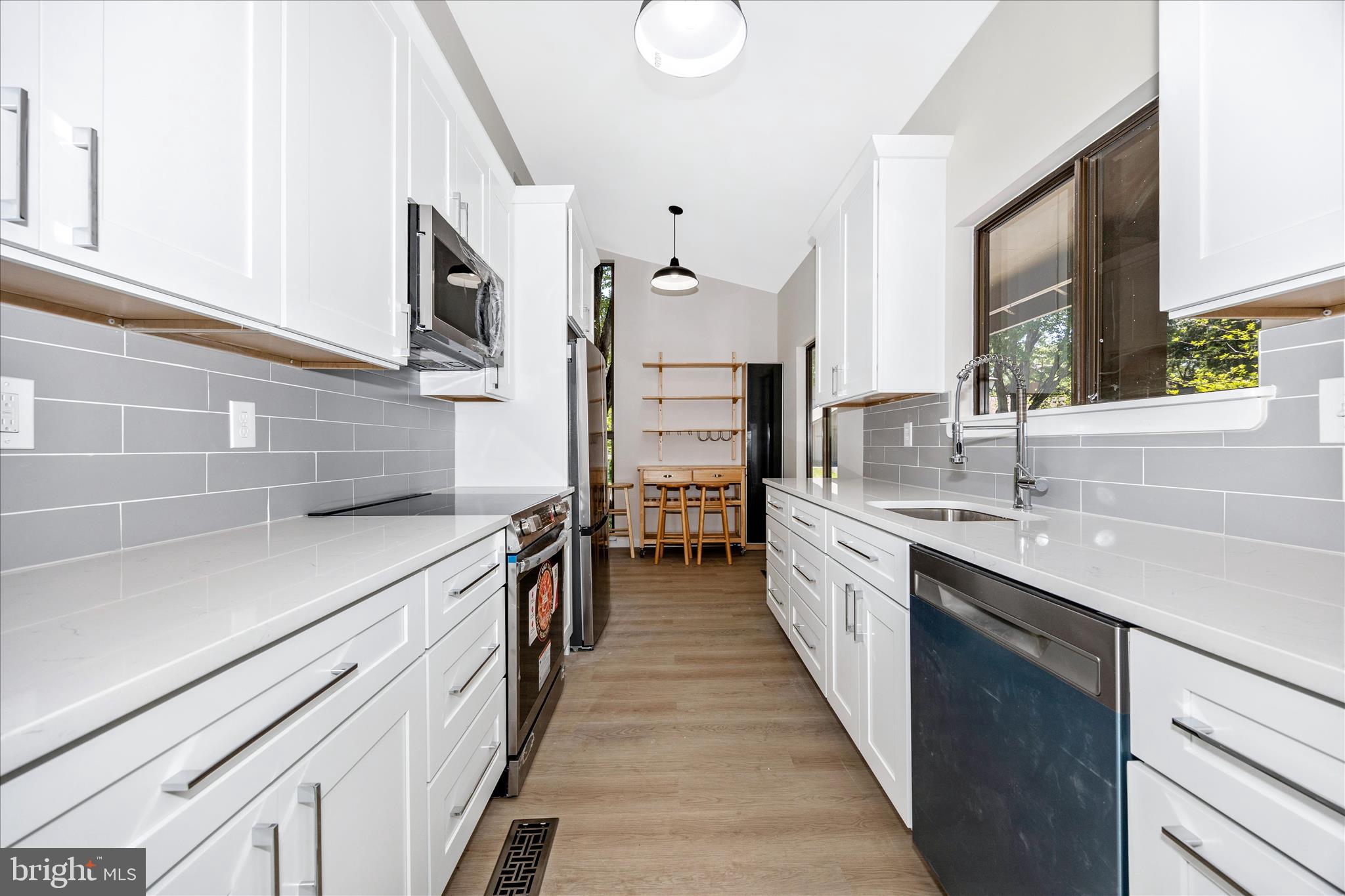 MONTGOMERY VILLAGE - Residential