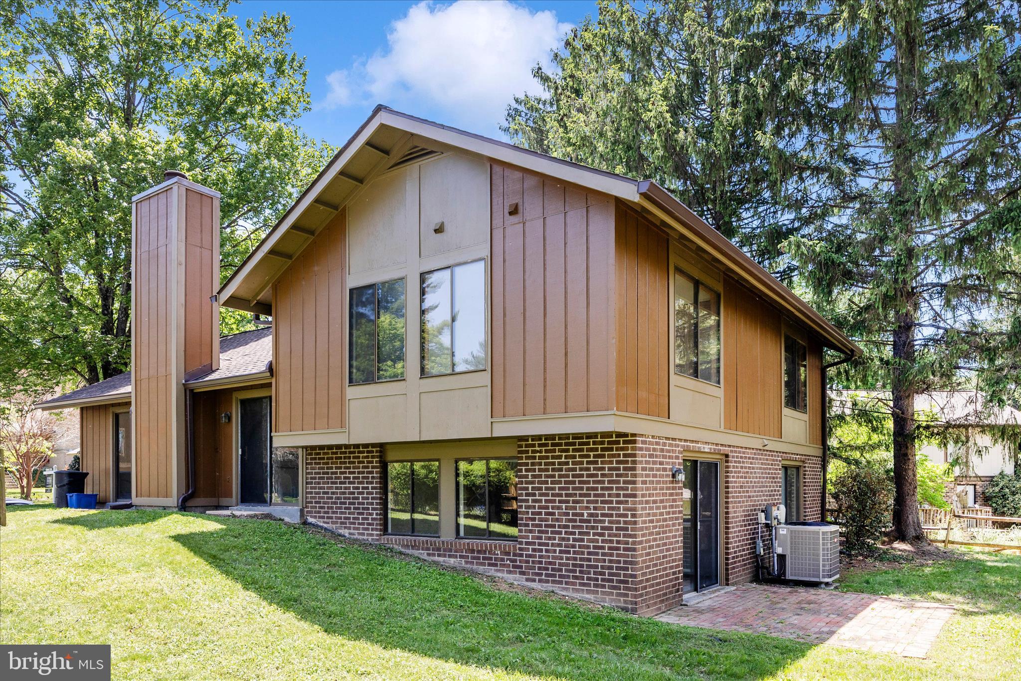 MONTGOMERY VILLAGE - Residential