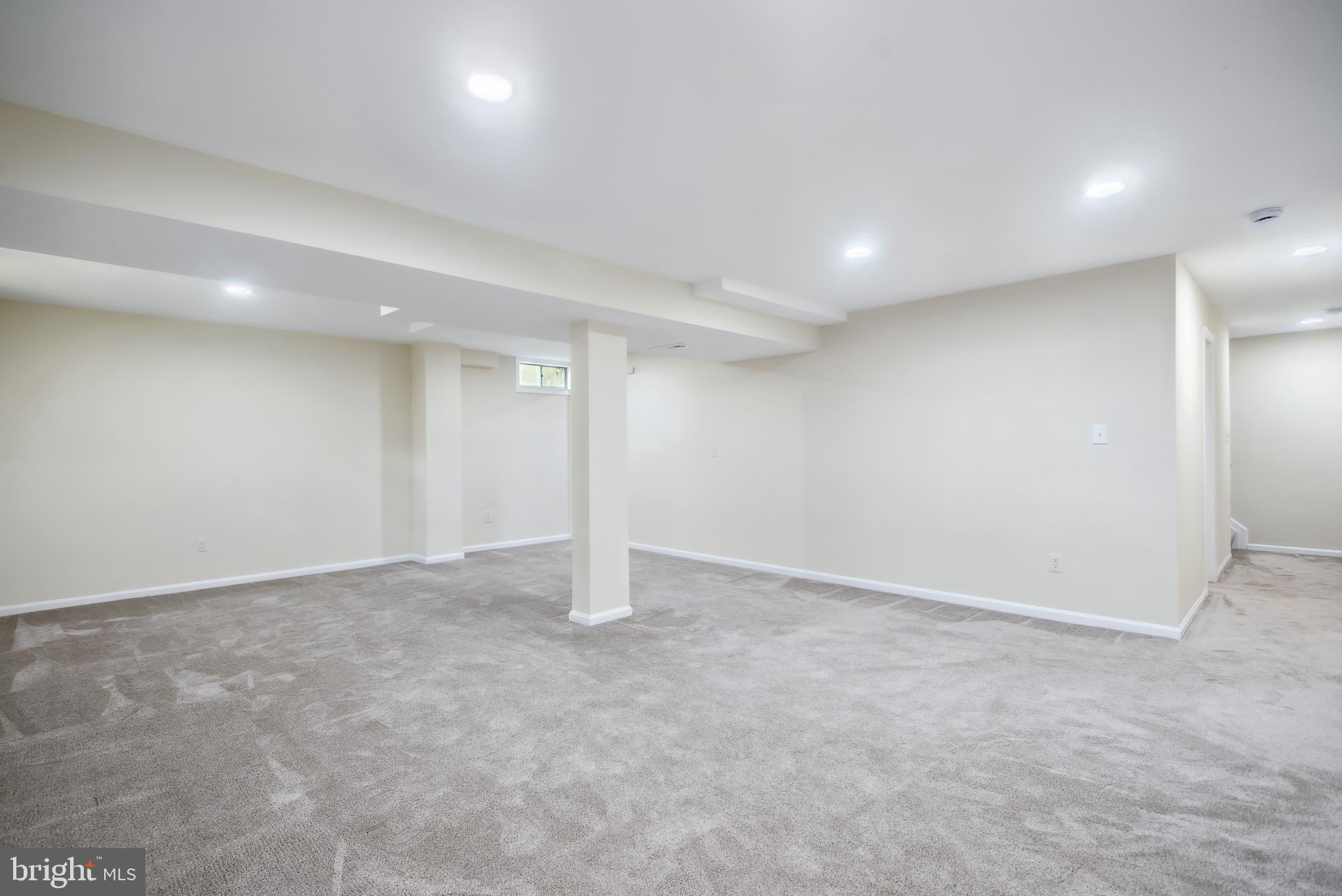 HALLOWELL - Residential