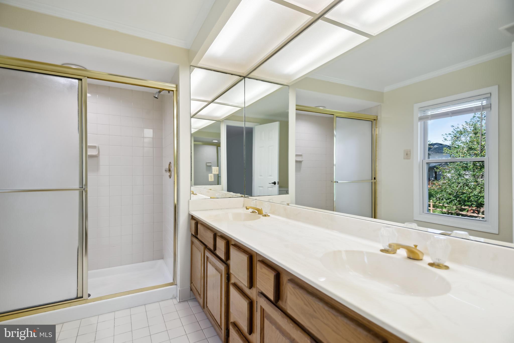 HALLOWELL - Residential