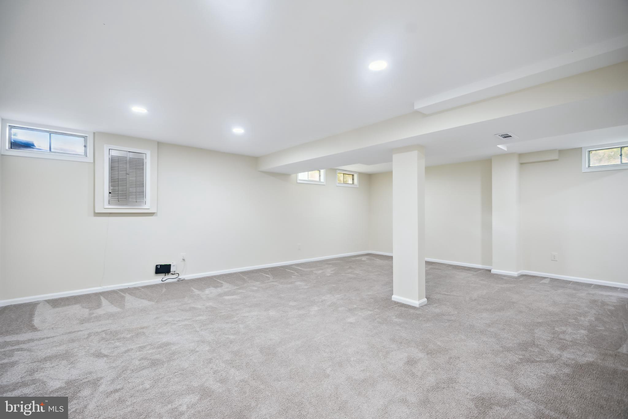 HALLOWELL - Residential