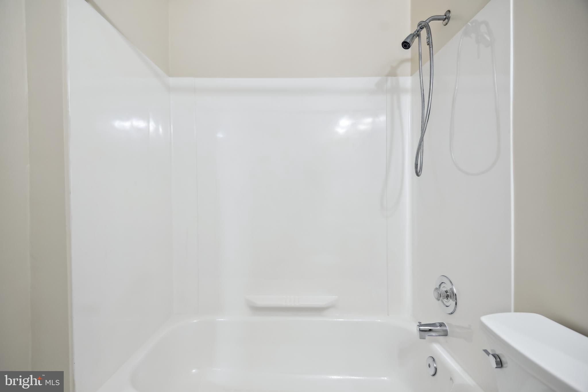 HALLOWELL - Residential