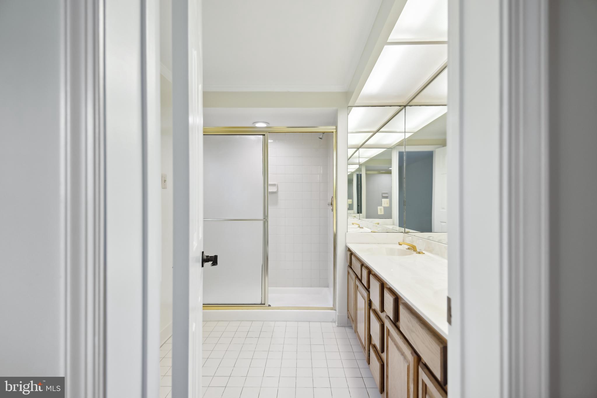 HALLOWELL - Residential