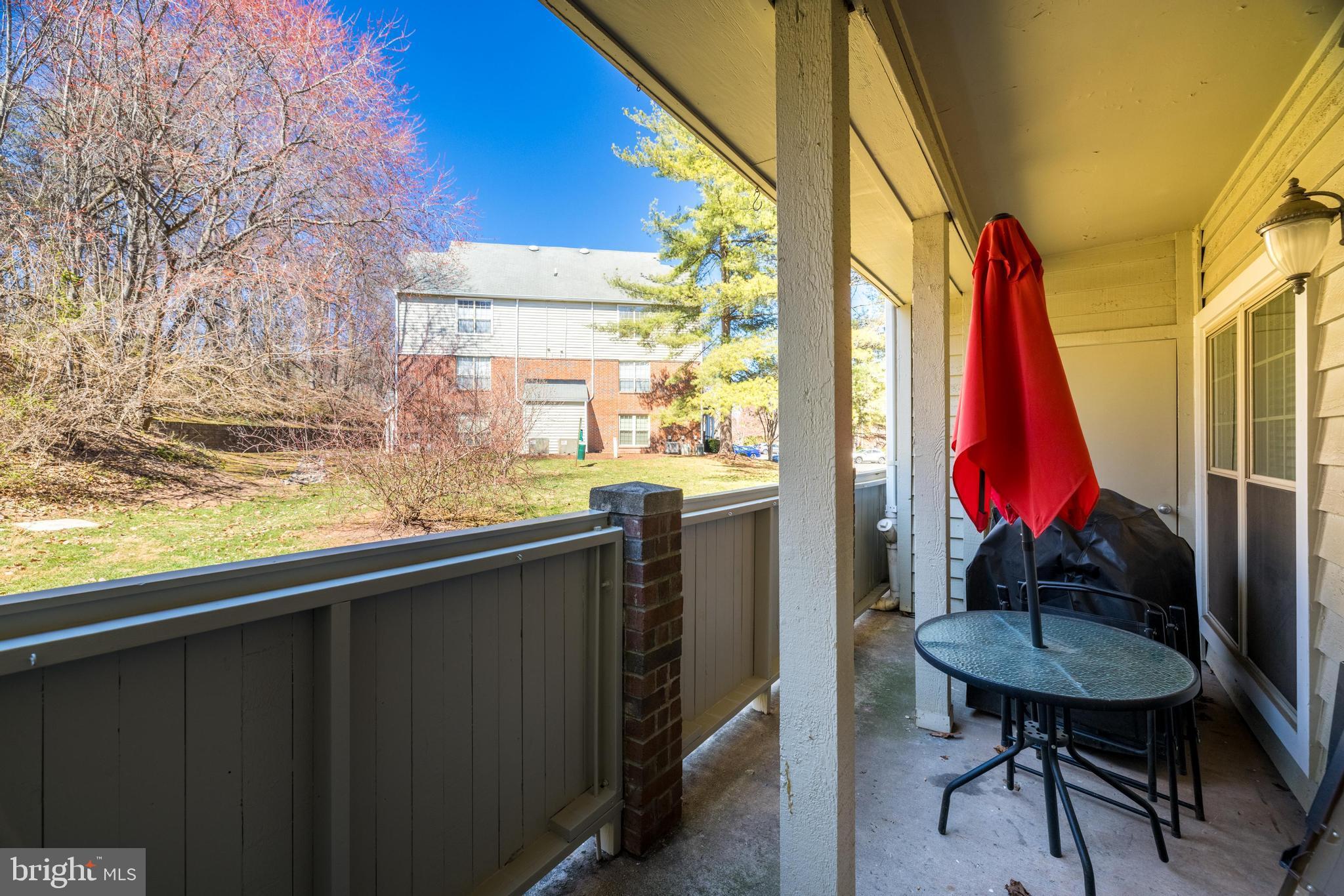 PENDERBROOK SQUARE CONDOMINIUMS - Residential Lease