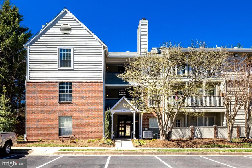 Upgraded and immaculately maintained furnished condo.  Welcomed by gorgeous hardwood floors, granite countertops, and warm fireplace. Large bedroom and bathroom makes this the perfect place to call home. Enjoy the amenities of Penderbrook including an outdoor pool and exercise room.  Landlord willing and open to leaving patio set, couch, mounted tv, and king sign bed and frame. The location is unmatched! Walk to  Penderbrook Golf and a short drive to all the shops and restaurant one could want . Commute in any direction with quick access to major highways and a 20 minute drive to Dulles Airport. Welcome Home!