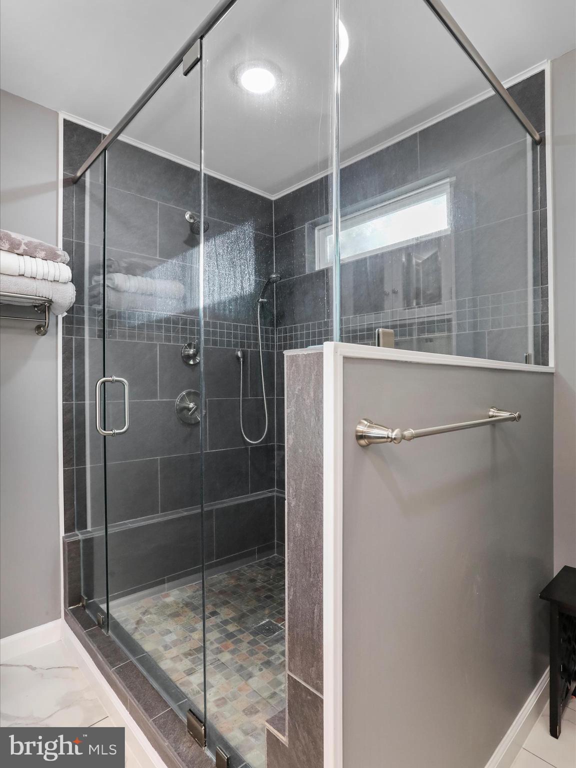 SHANNONDALE - Residential