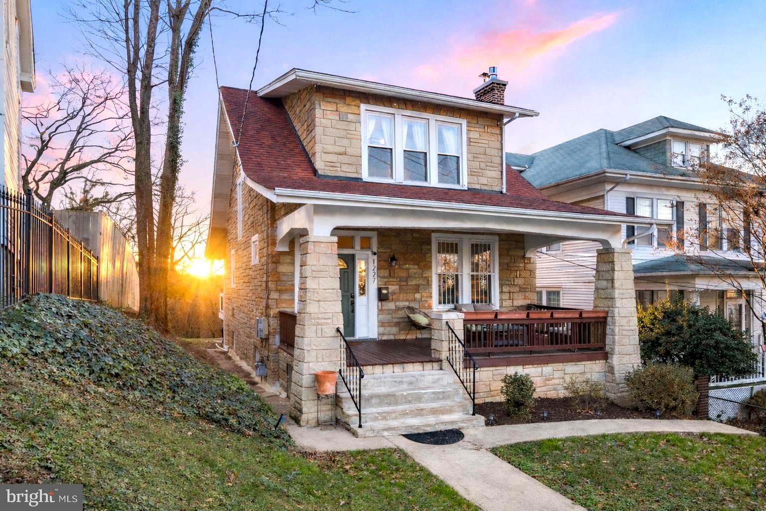 1227 TALBERT STREET SE