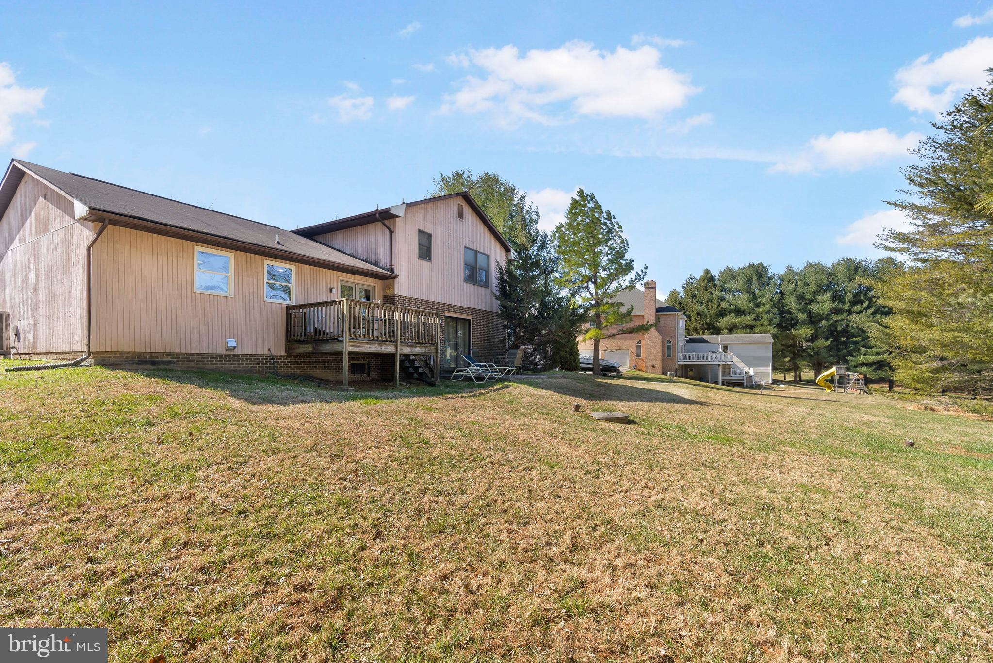 KNOLLCREST MANOR - Residential