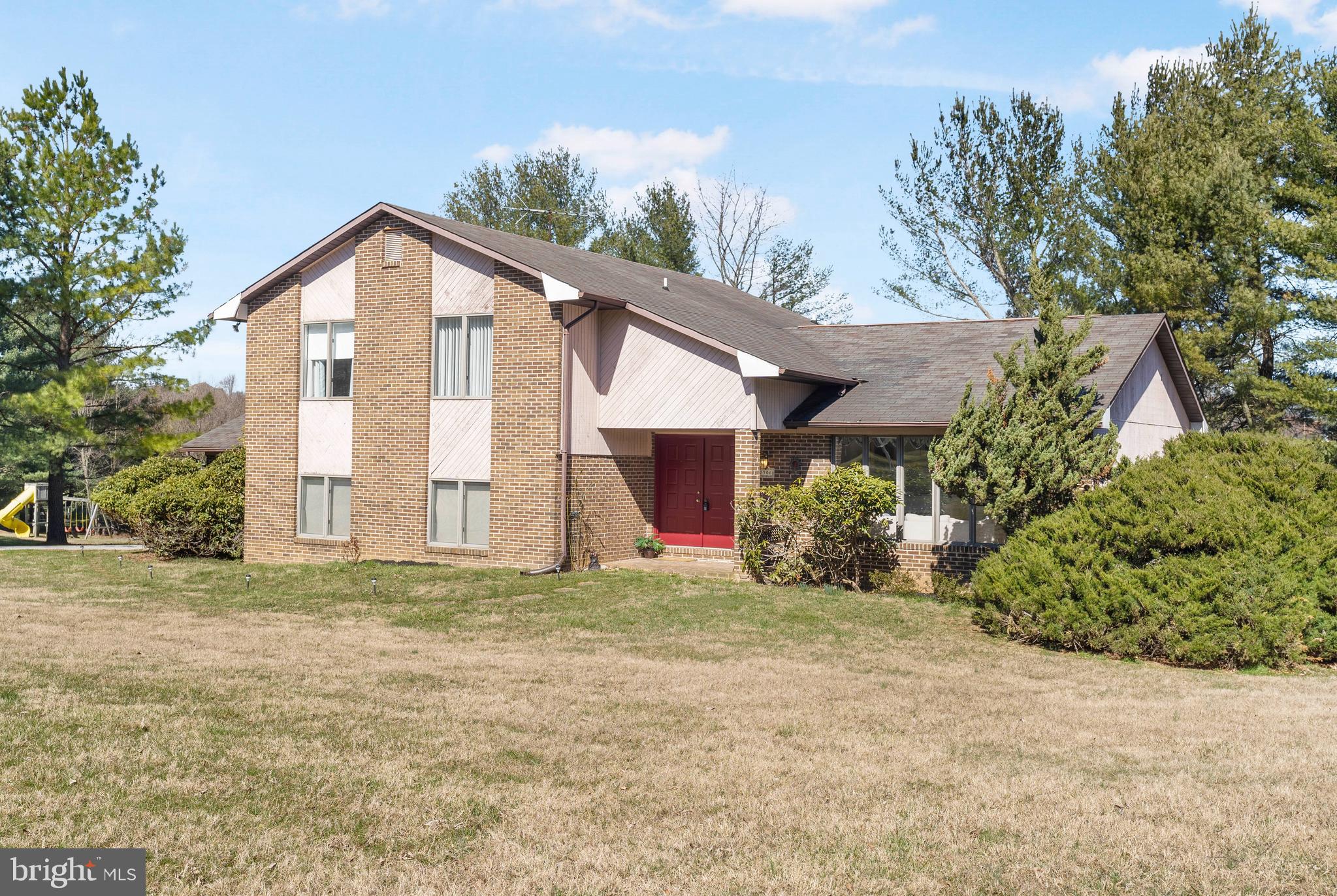 KNOLLCREST MANOR - Residential