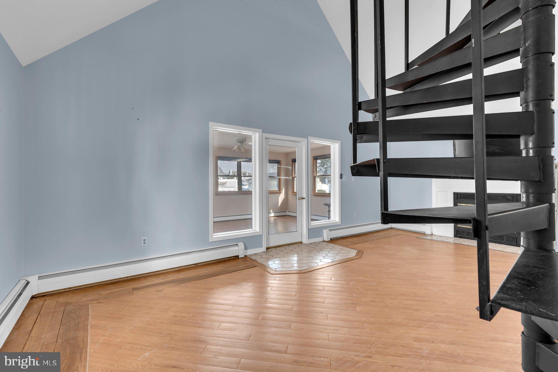 HOLLYWOOD BEACH - Residential