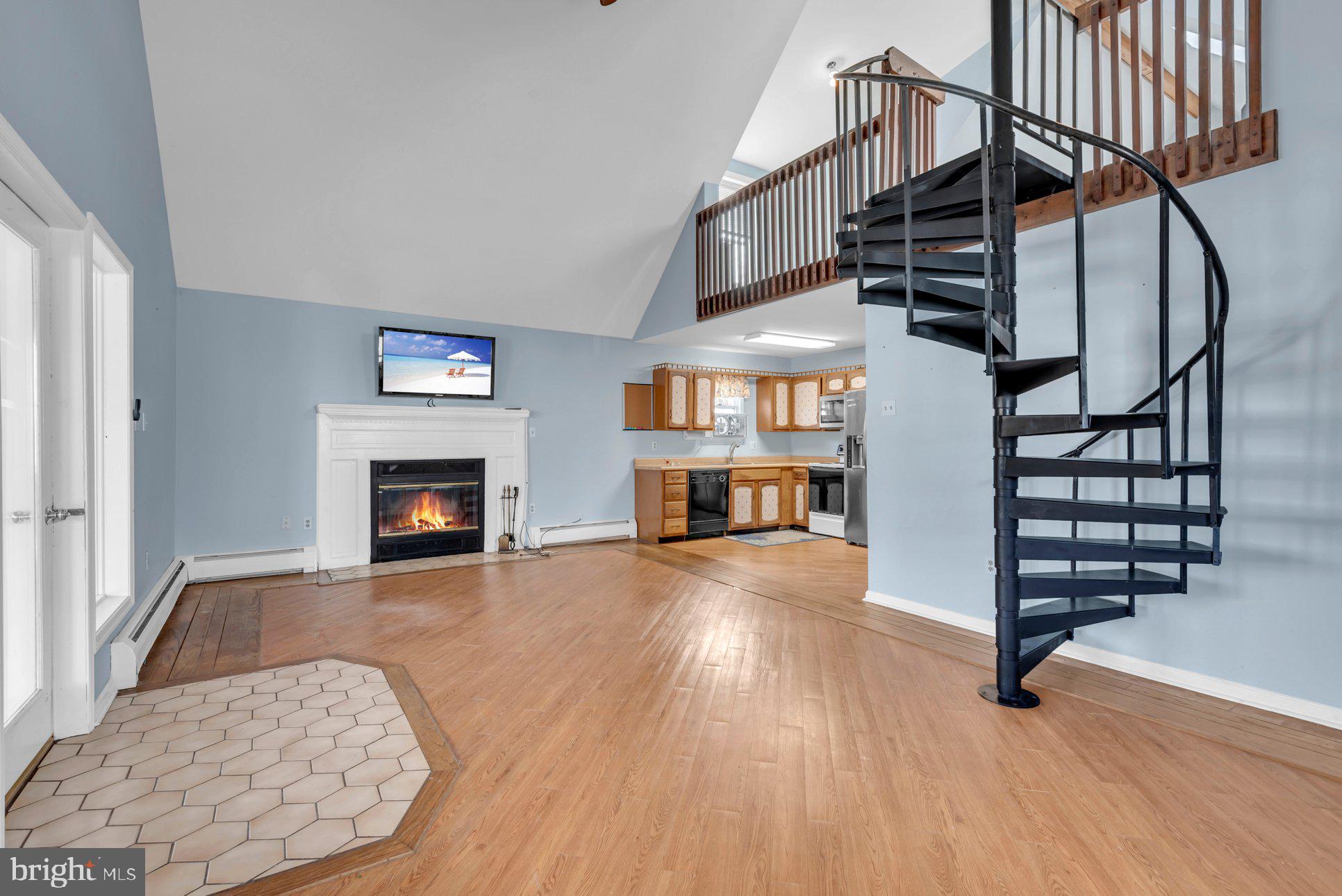 HOLLYWOOD BEACH - Residential