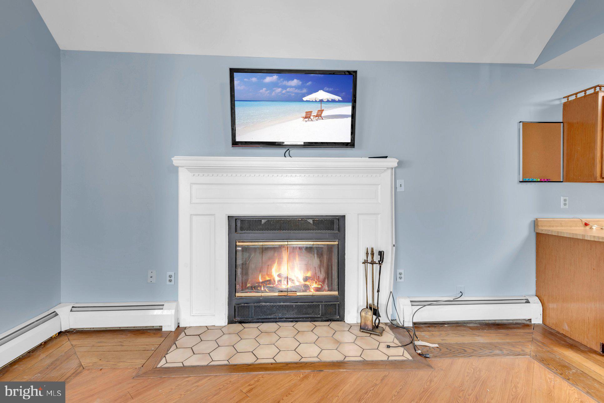 HOLLYWOOD BEACH - Residential