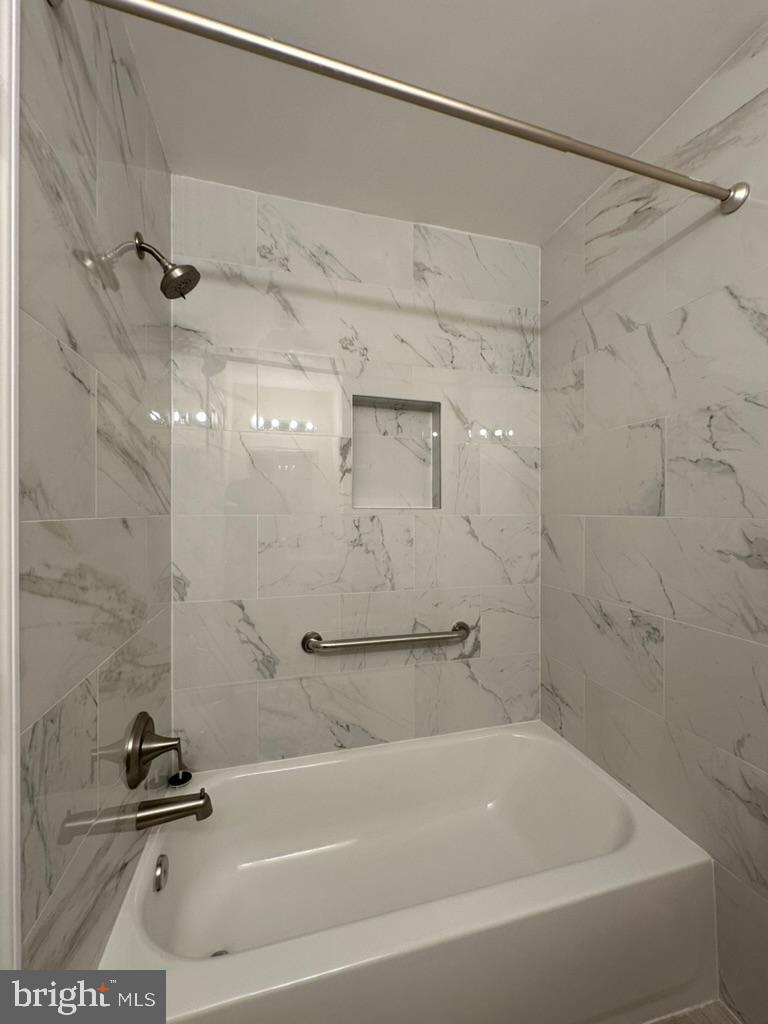 CRESTWOOD VILLAGE - Residential