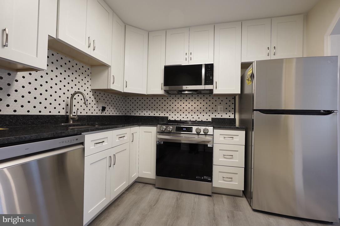 CRESTWOOD VILLAGE - Residential