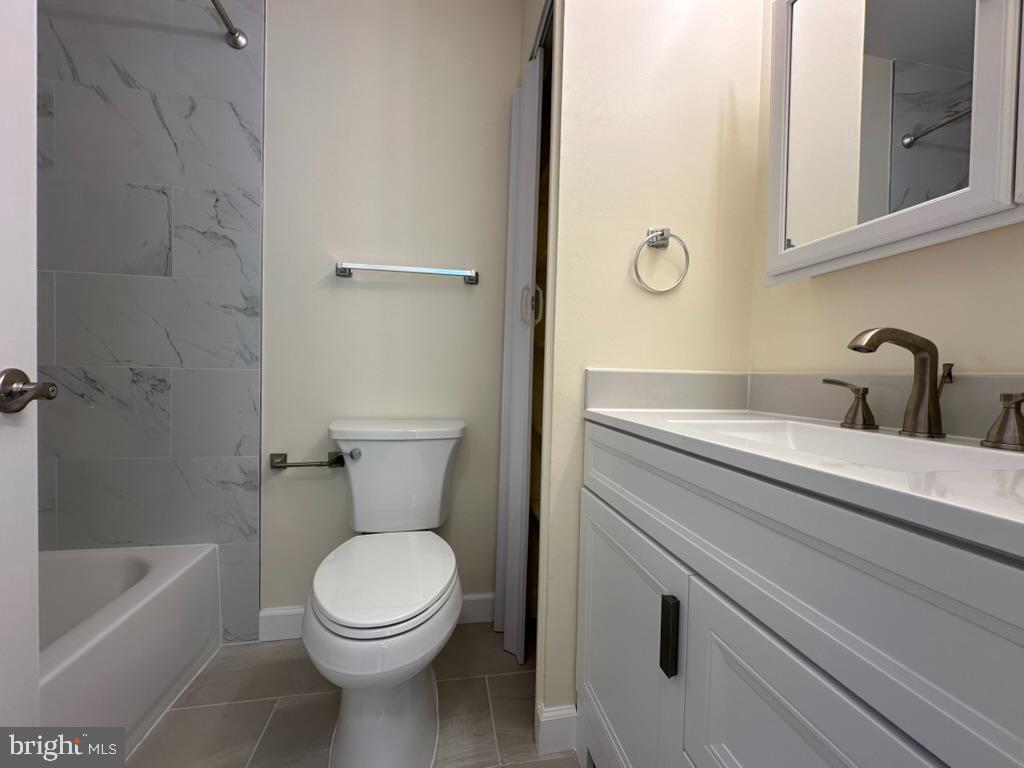 CRESTWOOD VILLAGE - Residential