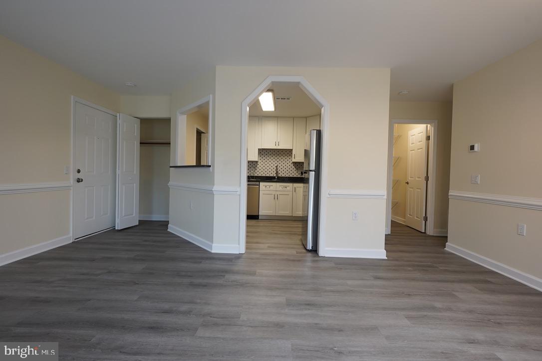 CRESTWOOD VILLAGE - Residential