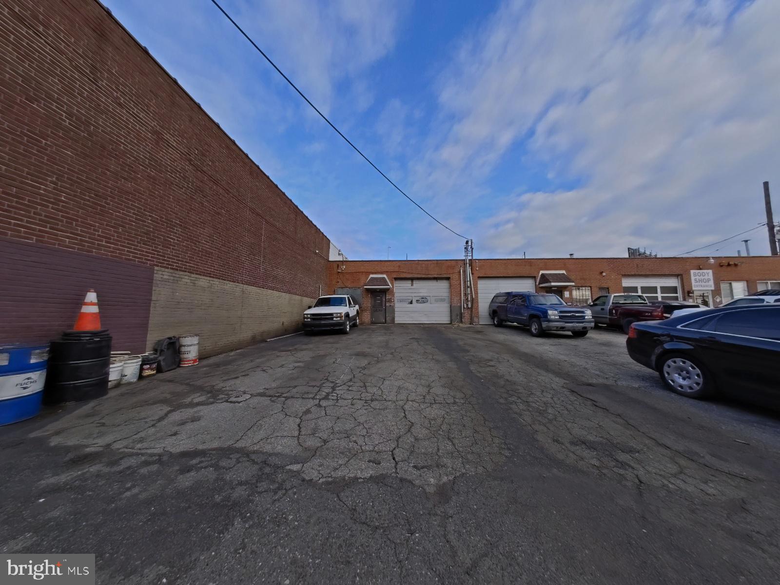 TACONY - Commercial Lease