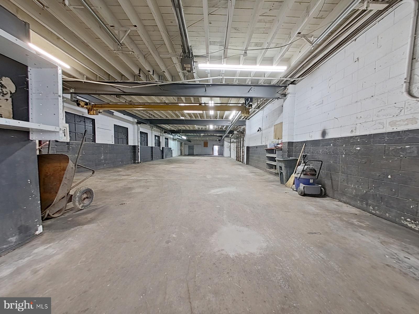 TACONY - Commercial Lease