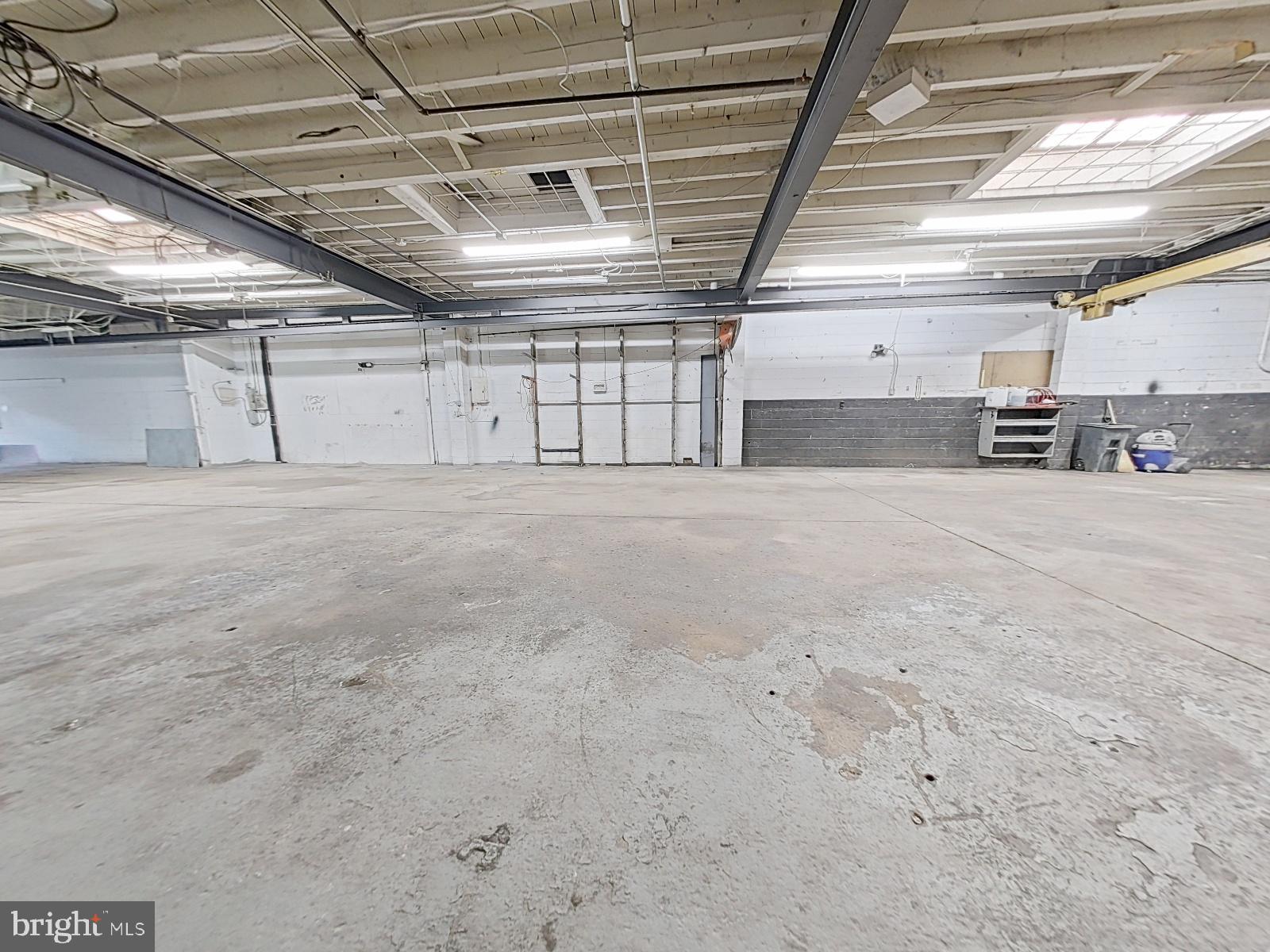 TACONY - Commercial Lease