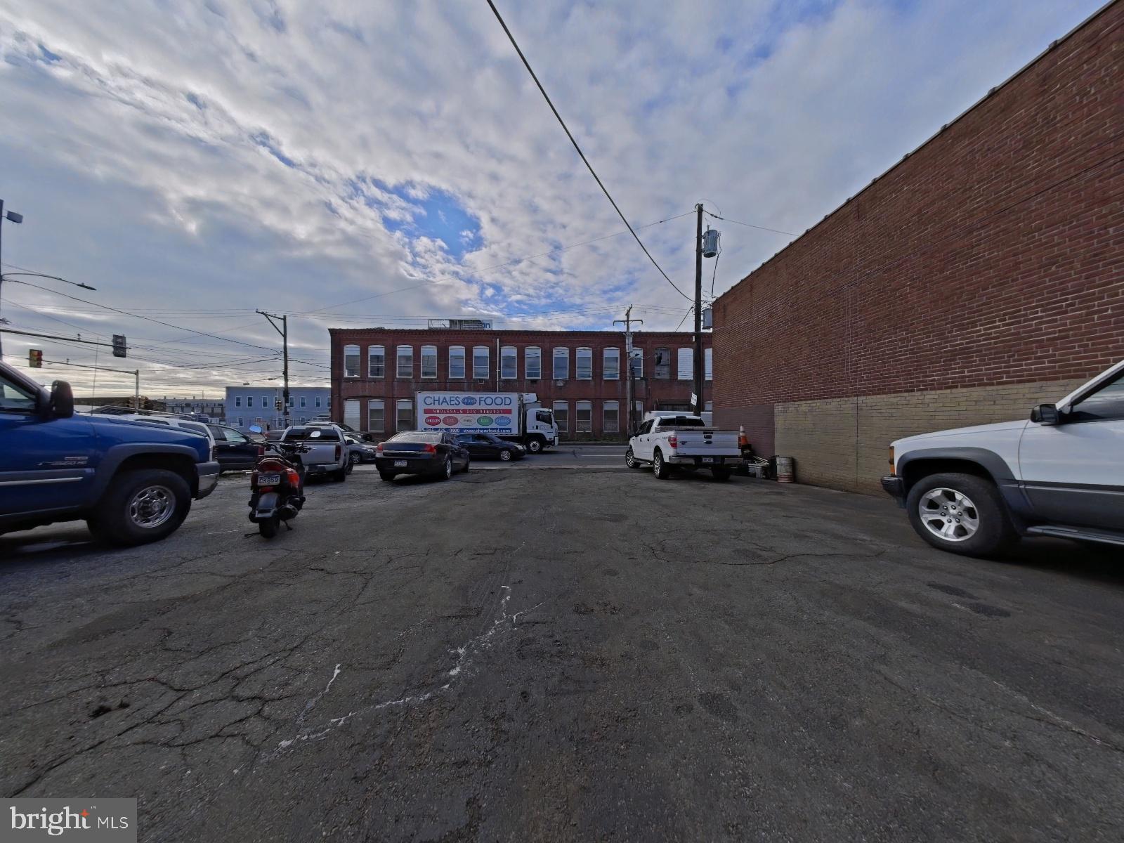 TACONY - Commercial Lease