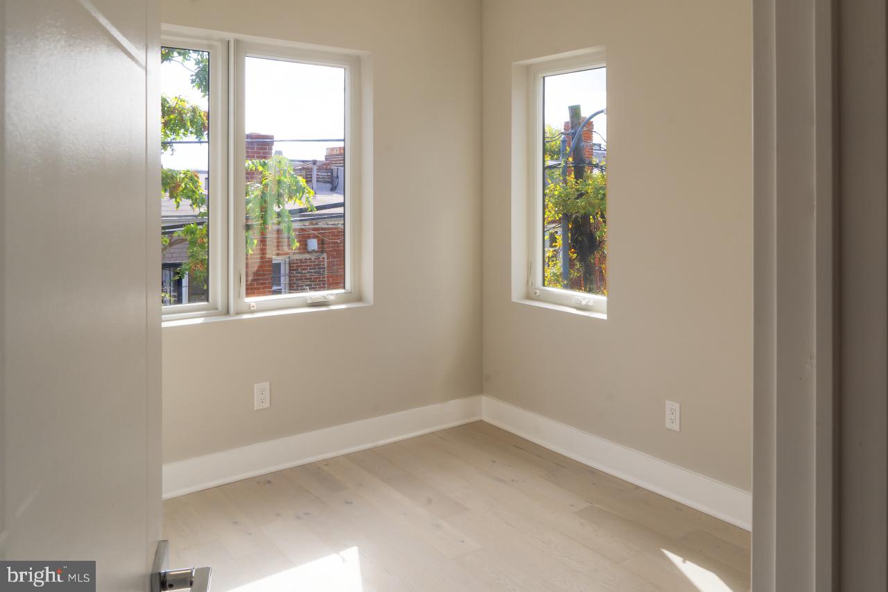 812 18TH STREET NE 6