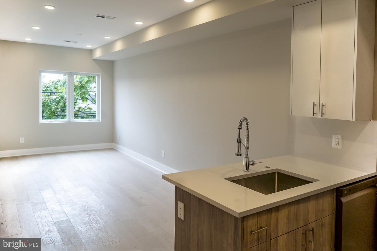 812 18TH STREET NE 6