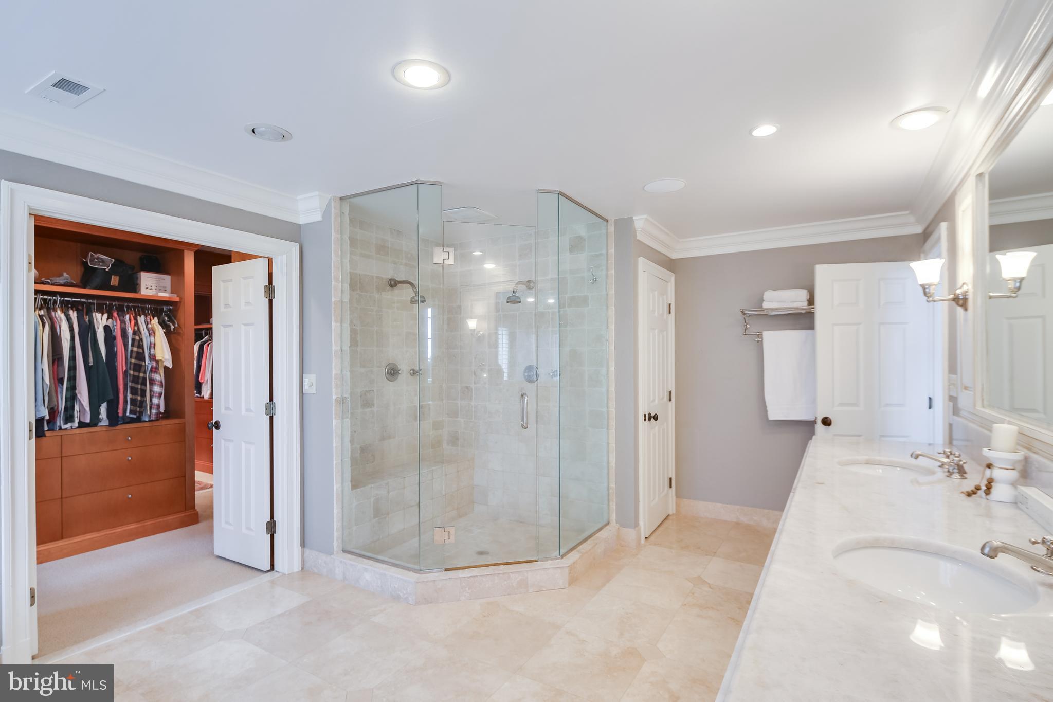 PATERNAL GIFT FARM - Residential