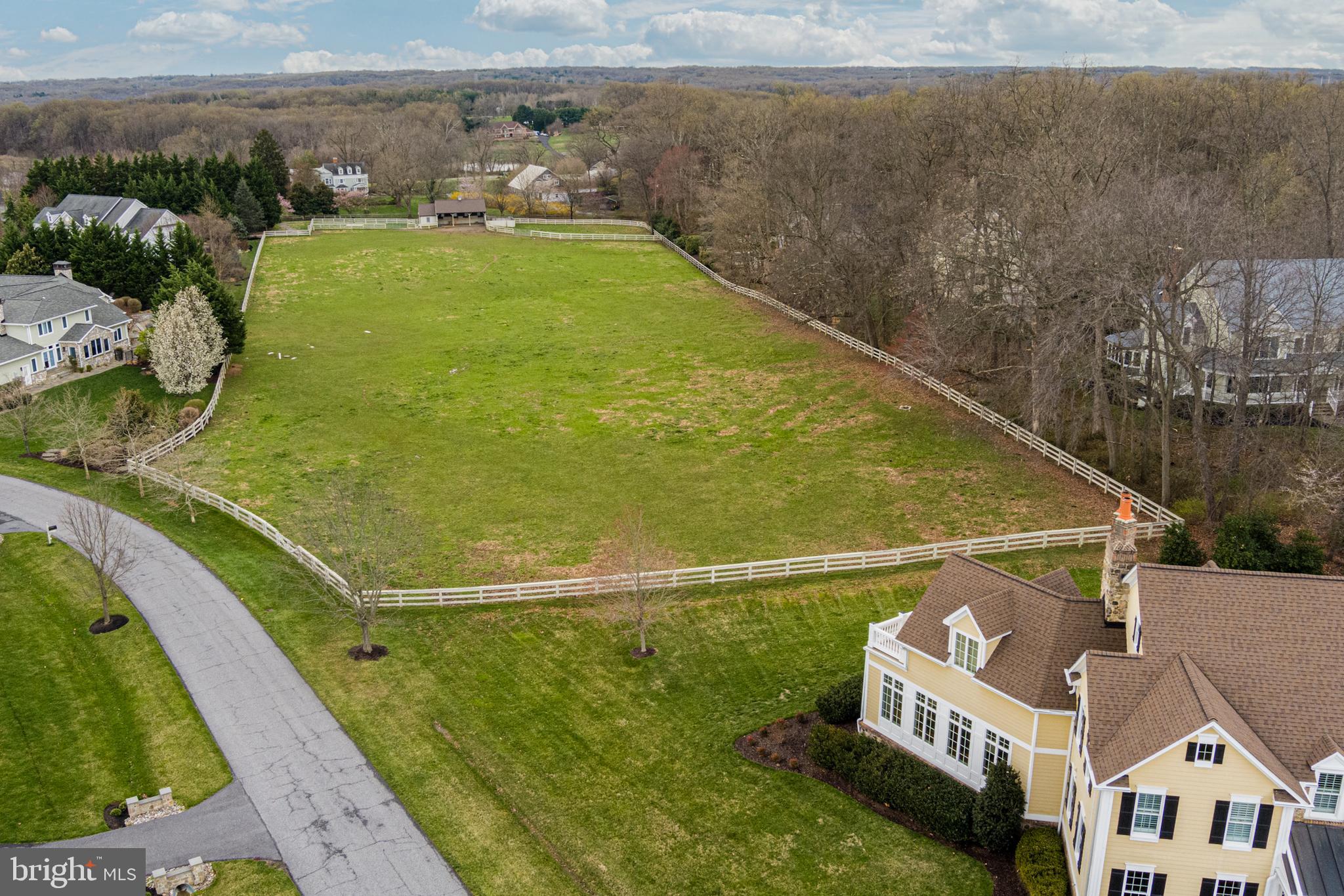 PATERNAL GIFT FARM - Residential