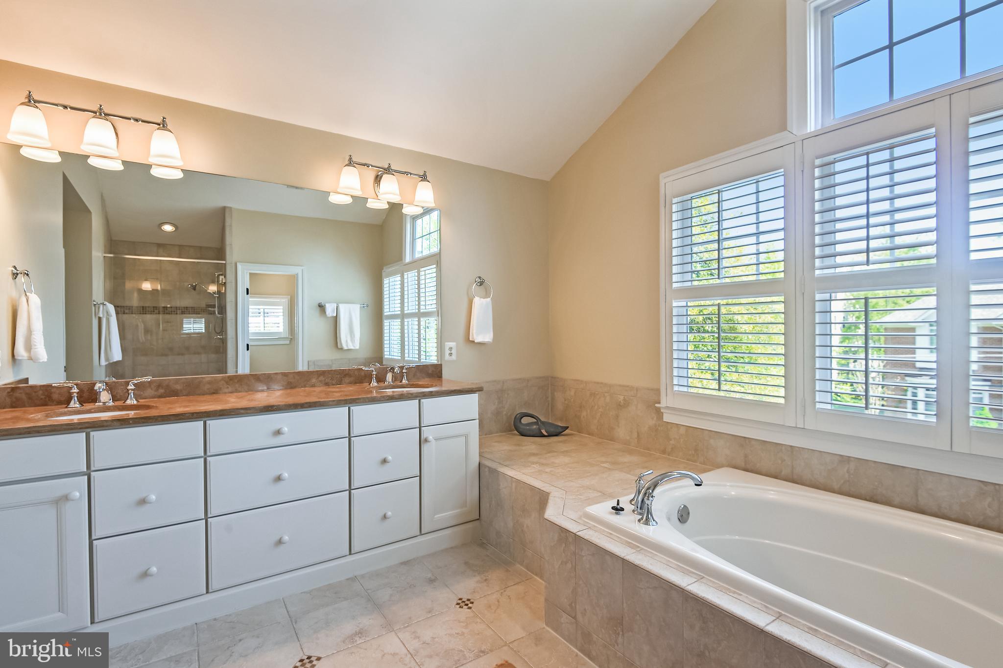 WEST MC LEAN - Residential