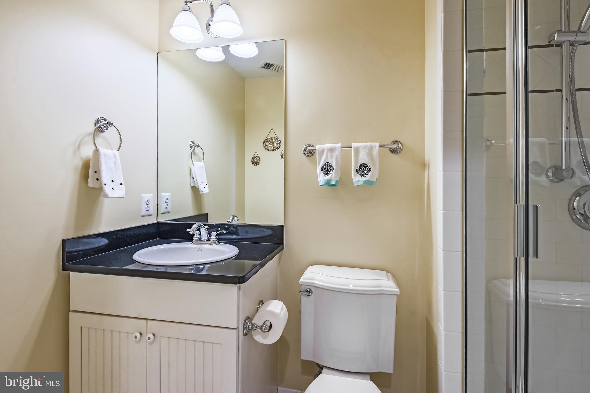 WEST MC LEAN - Residential