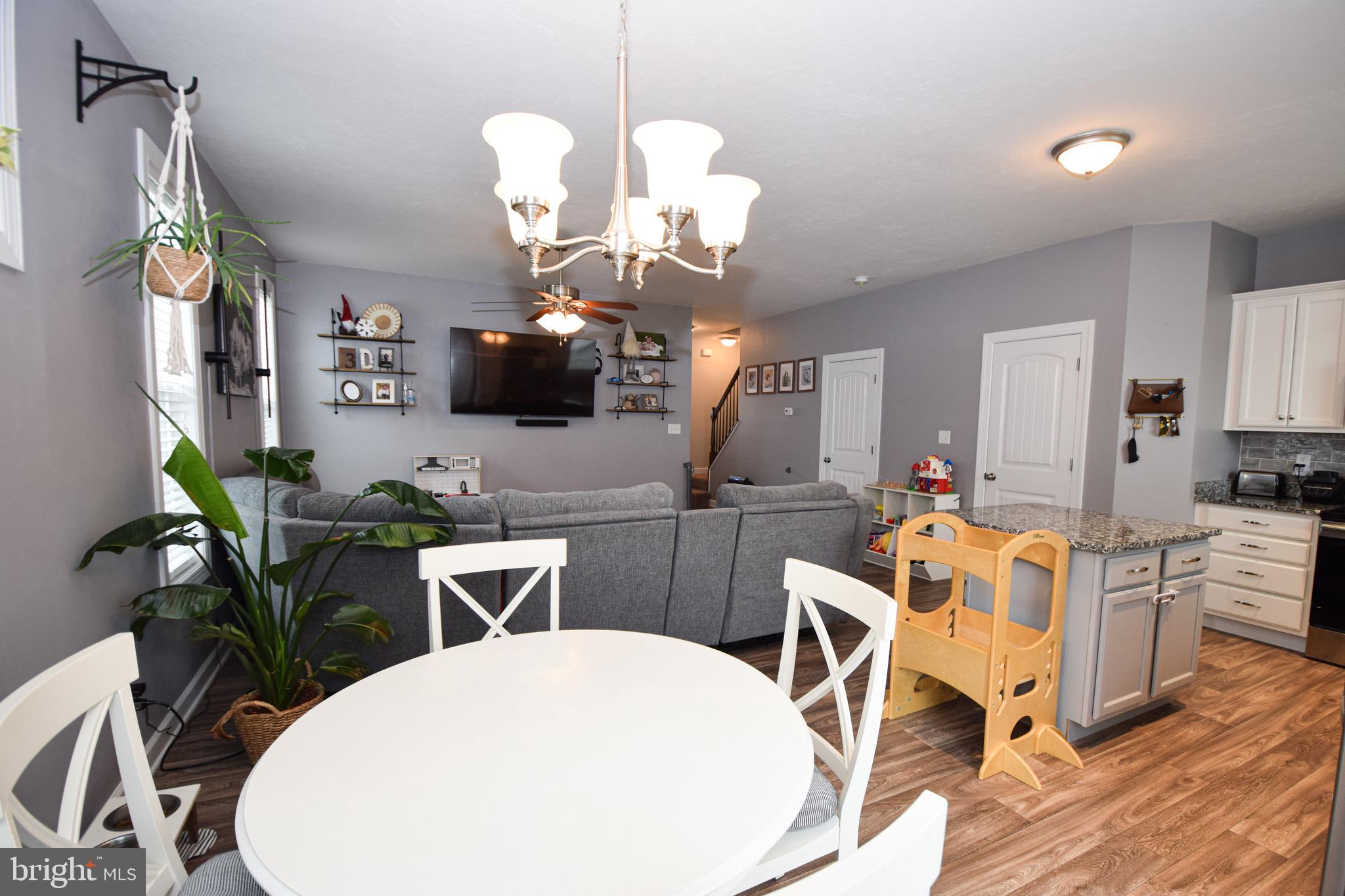 CHAPEL RIDGE - Residential